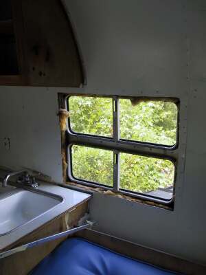 {short description of image}