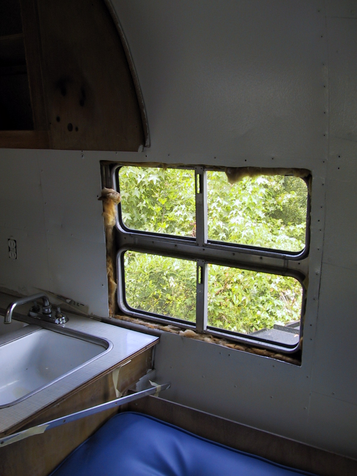 {short description of image}