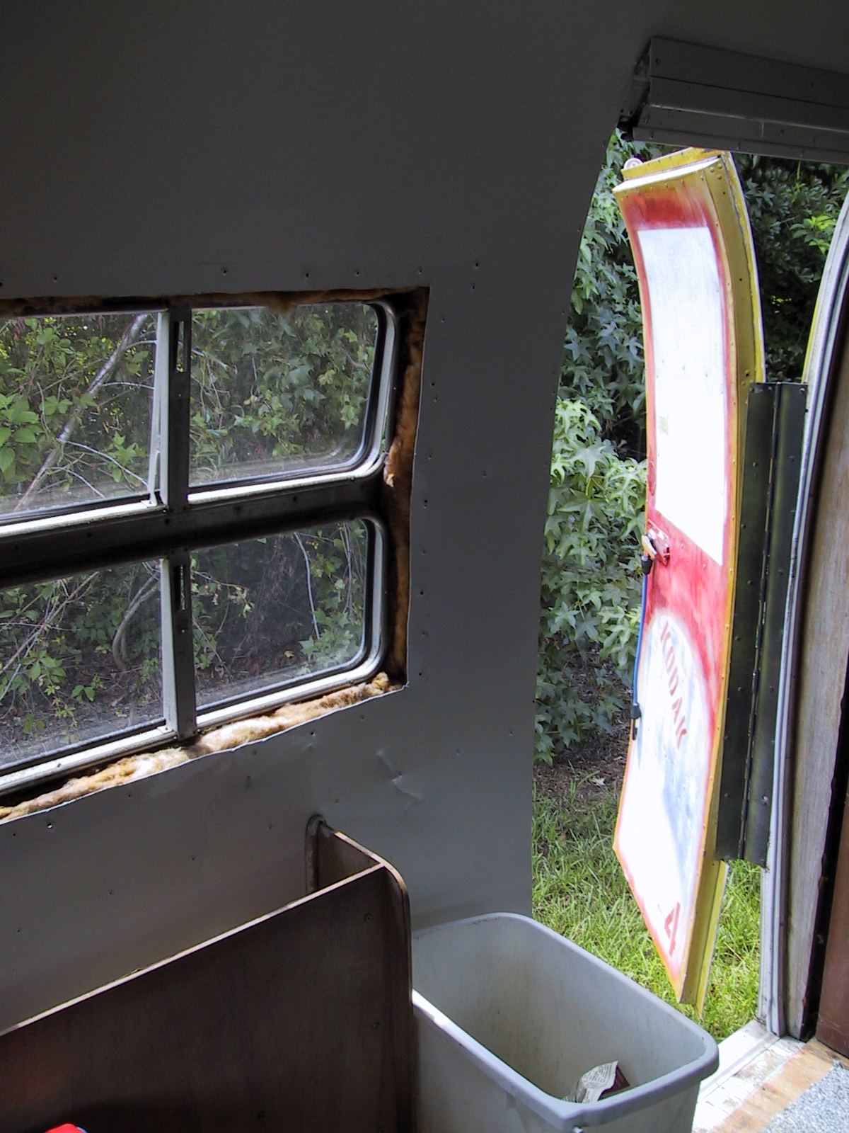 {short description of image}