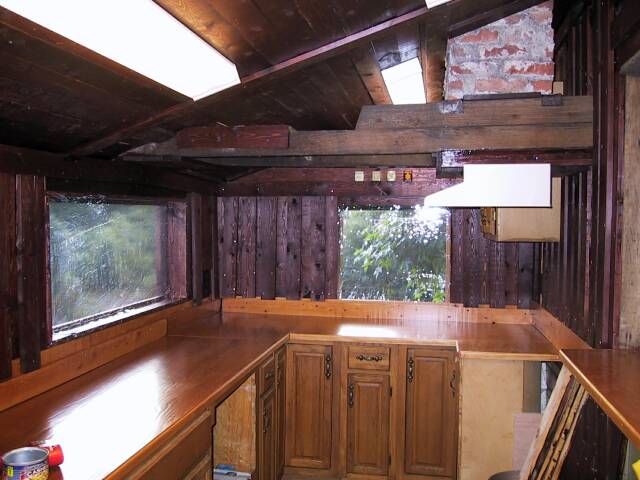 {short description of image}